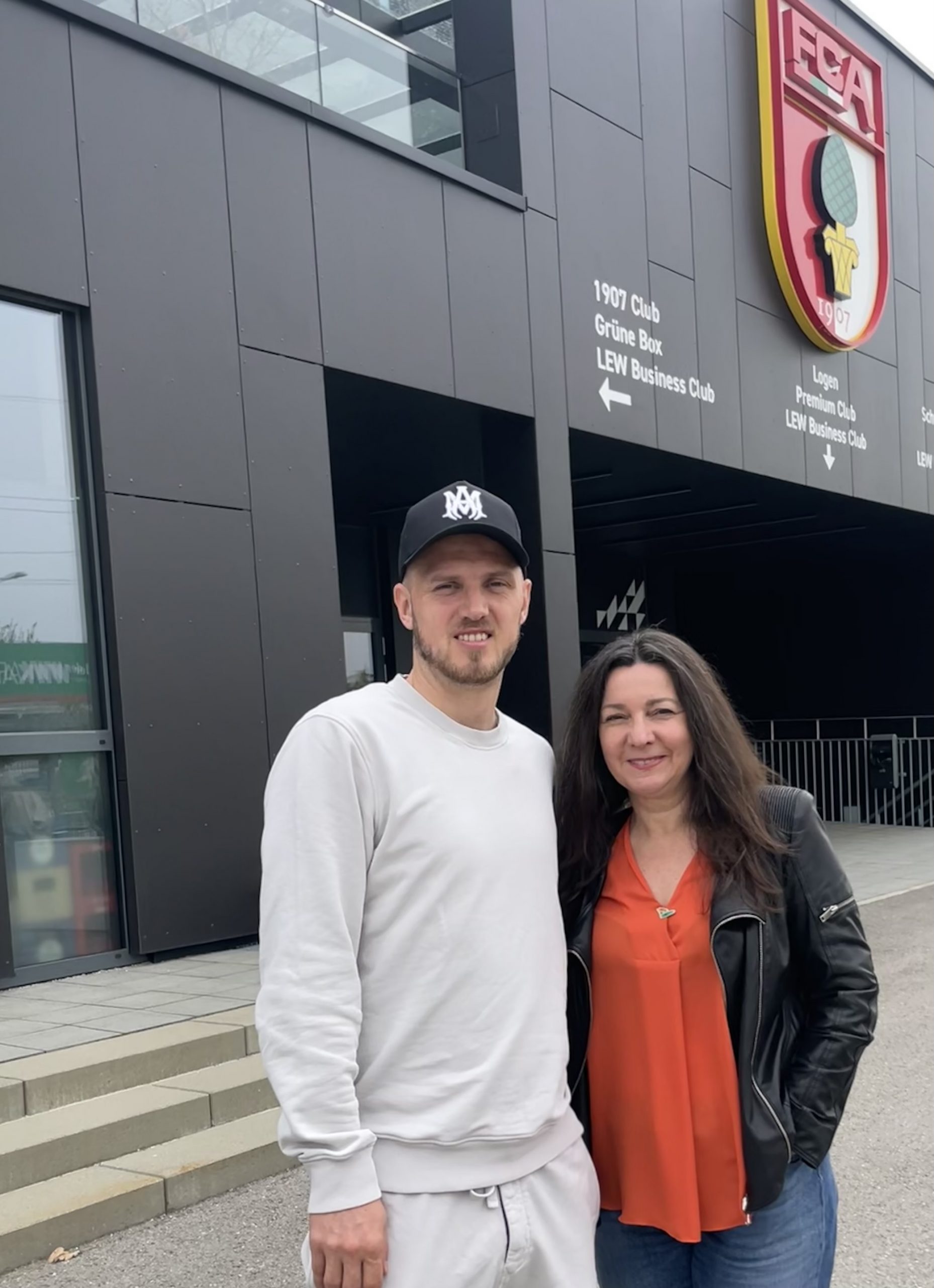 Jeffrey Gouweleeuw: FC Augsburg Identifikationsfigur im Interview