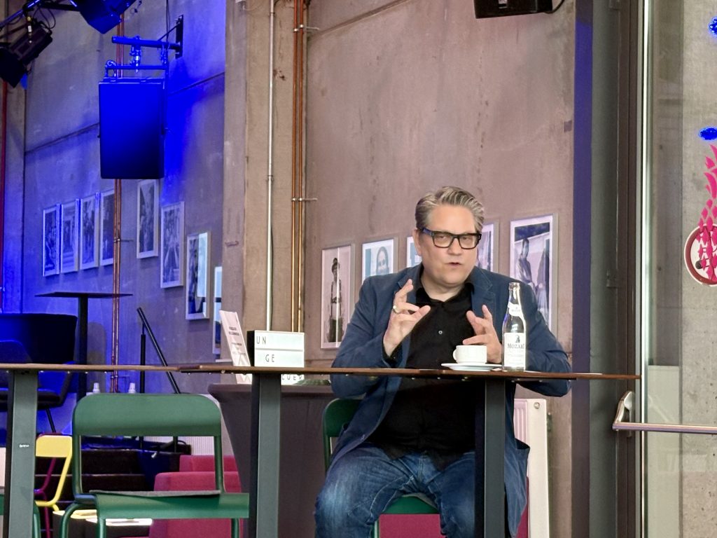 Staatstheater-Intendant André Bücker und sein Team können trotz der Umstände Erfolge vorweisen.